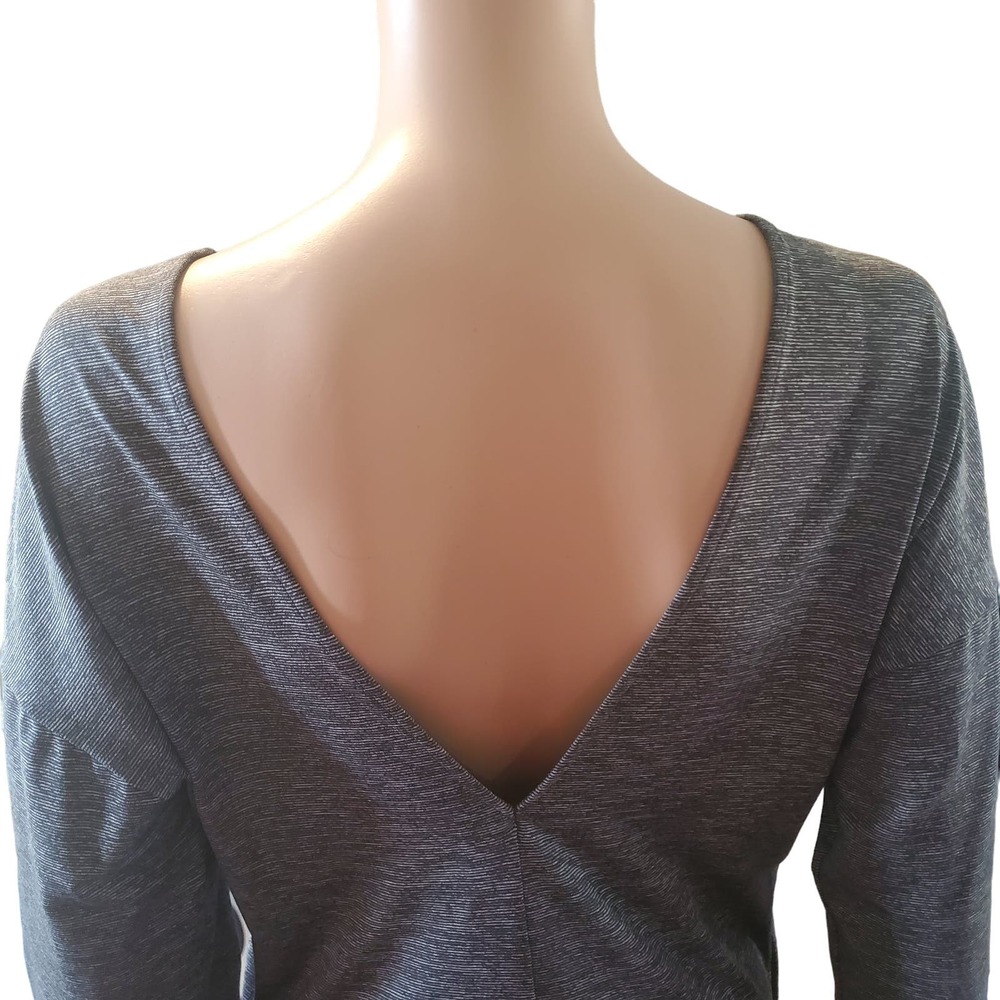 Lucy Size S Manifest Deep V-Back Ruched Sides Gray Space Dye Long Sleeve Tunic - Picture 6 of 10
